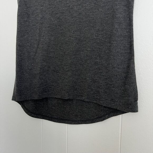 FRIENDS (tv series) - Women's Gray with Silver Letters High-Low T-Shirt - M - Picture 4 of 5